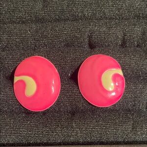 80’s vintage enamel Pink and Cream Swirl Earrings